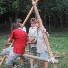 JoGi shelter bouw2 - Scouts en Gidsen Zaventem 